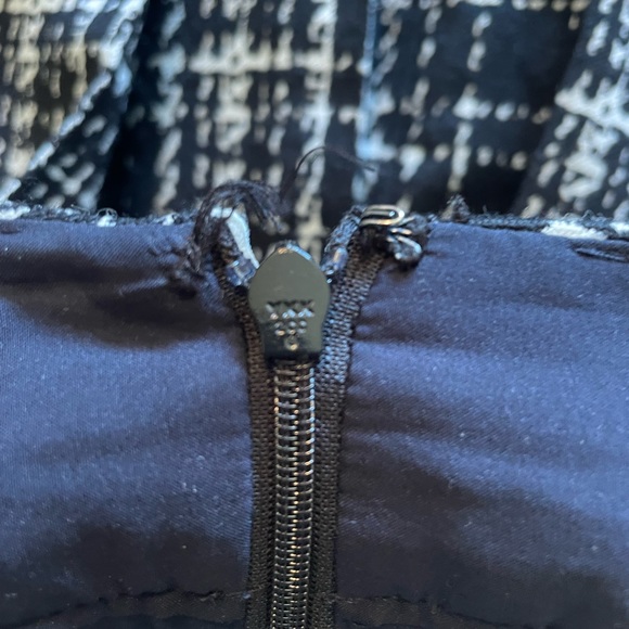 Banana Republic skirt - Picture 3 of 4